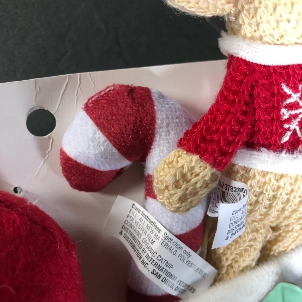 NWT 4 catnip toys Christmas Stocking Cat set​